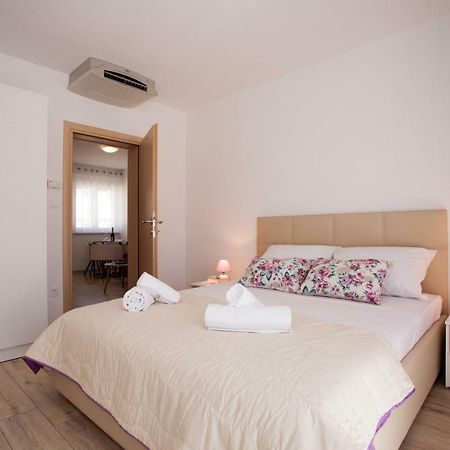 Apartments Mia 4&5 Baška Voda Esterno foto