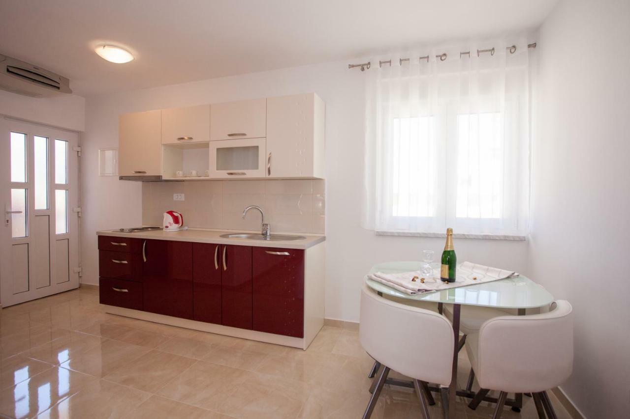 Apartments Mia 4&5 Baška Voda Esterno foto