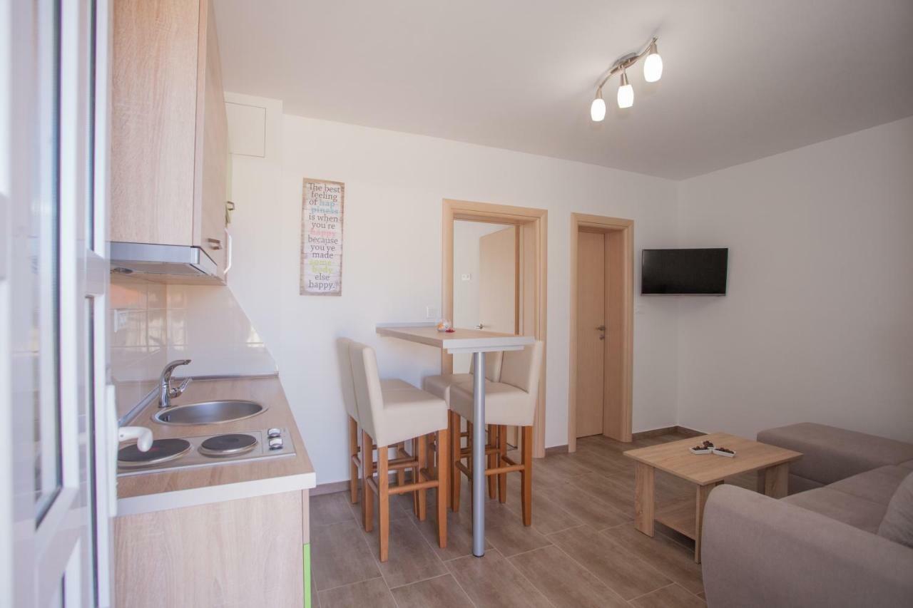Apartments Mia 4&5 Baška Voda Esterno foto