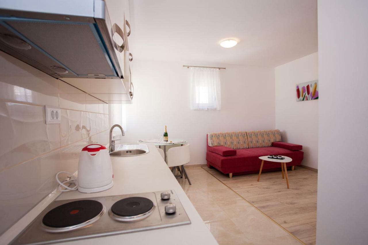 Apartments Mia 4&5 Baška Voda Esterno foto