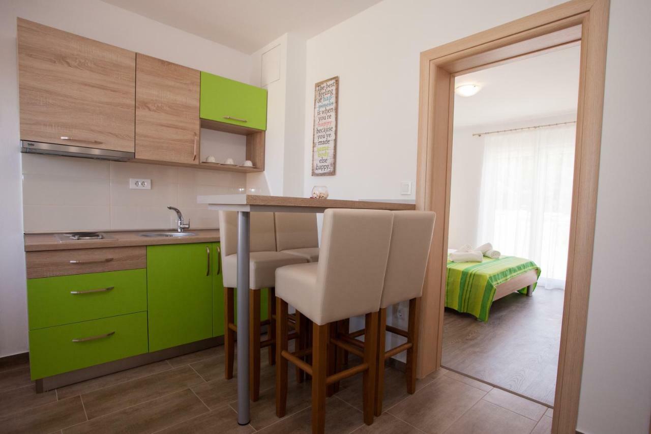 Apartments Mia 4&5 Baška Voda Esterno foto